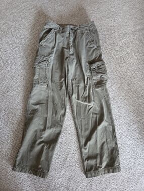 Old Navy Men's 32x32 Cargo Pants in Olive Green